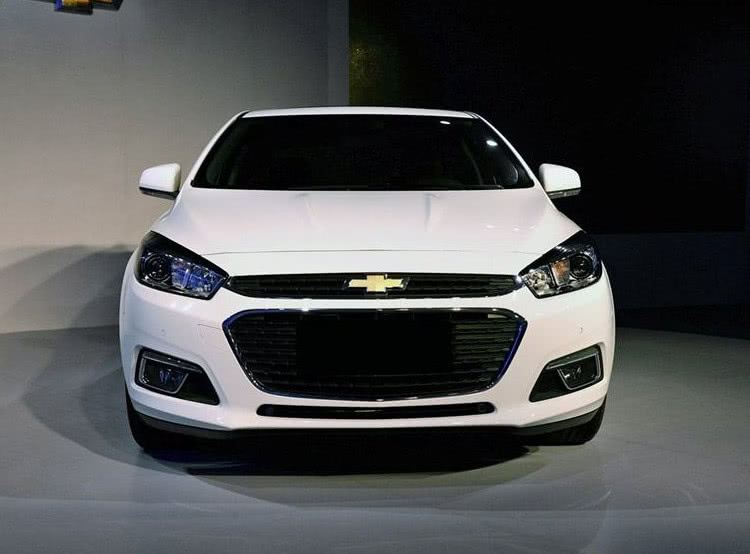 科鲁兹2019款四缸,8代思域对比科鲁兹