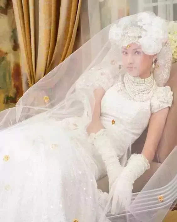 “上海第一美女”跳楼自尽，疑被逼到走投无路！遗书写下这些