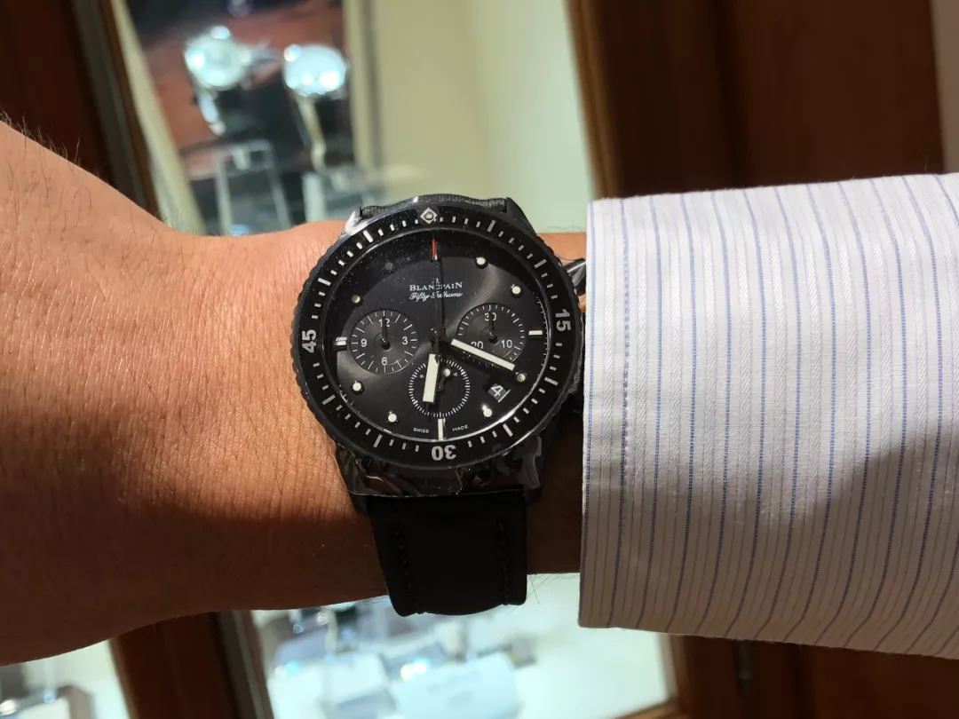 20万的表卖2000,20万的表卖2980是什么套路