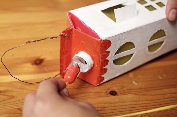 手工灯笼中秋节月饼盒制作小学,中秋节奶粉盒手工制作灯笼教程