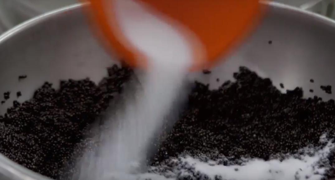 顶级鱼子酱美食,四大美食之一的鱼子酱