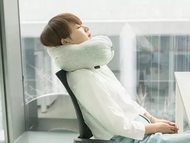 一根夹心饼干热量,夹心饼干一根一根的