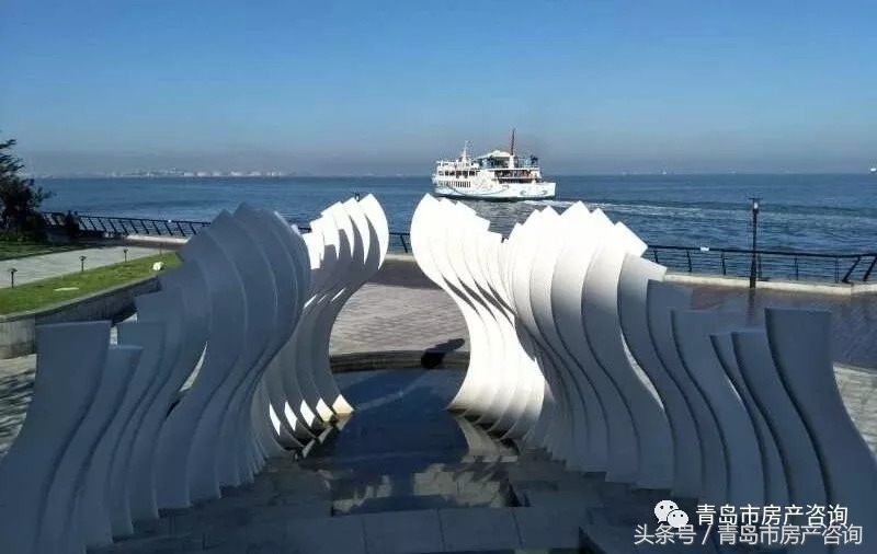 蓝色湾居，绿金造城，“面朝大海春暖花开”……