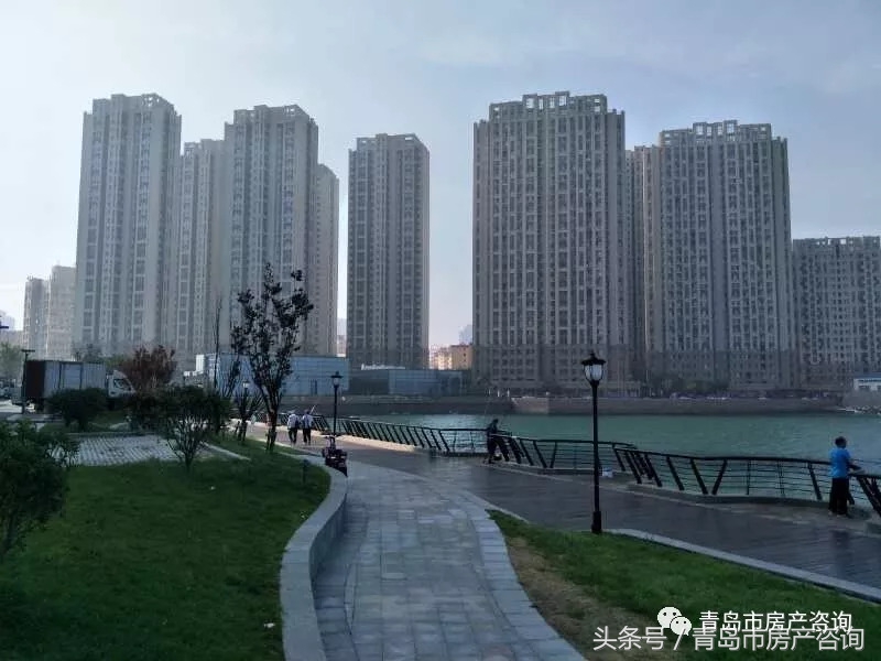 蓝色湾居，绿金造城，“面朝大海春暖花开”……