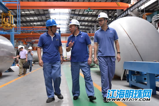 “工人”成长为“工匠”“冷冻”延伸到“冷链”——四方科技集团董事长黄杰的创业之路