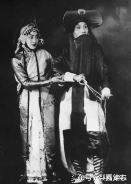 余叔岩和言菊朋谁唱得好,言菊朋和余叔岩哪个厉害