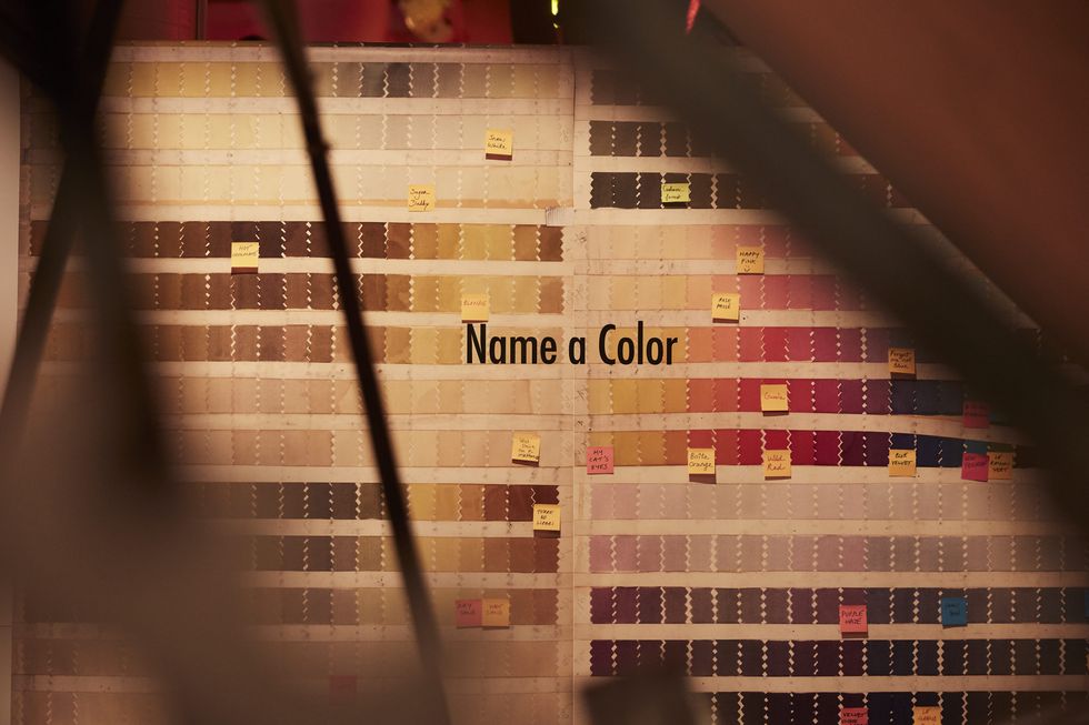 Hermès丝巾为何让全世界女人都着迷?爱马仕丝巾俱乐部给你解答