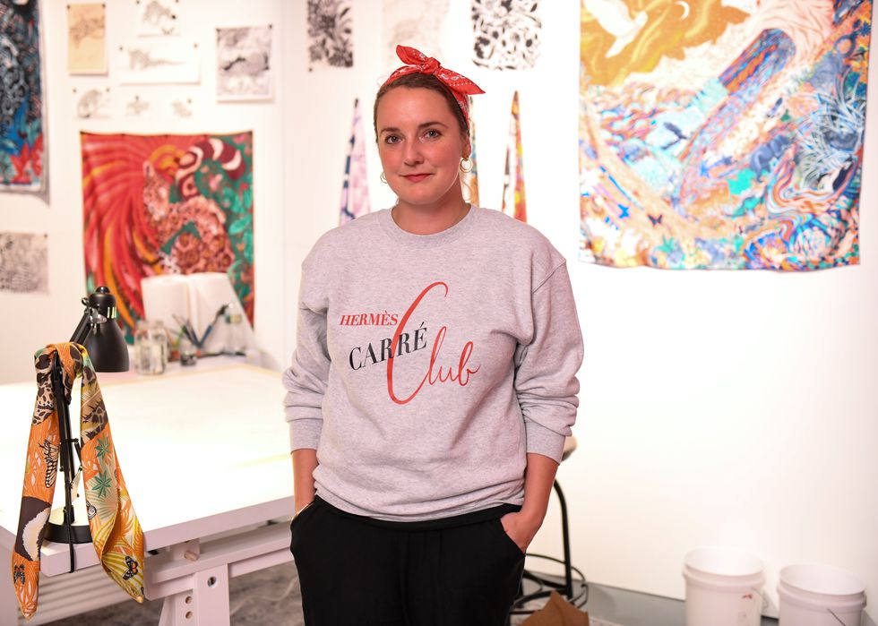 Hermès丝巾为何让全世界女人都着迷?爱马仕丝巾俱乐部给你解答