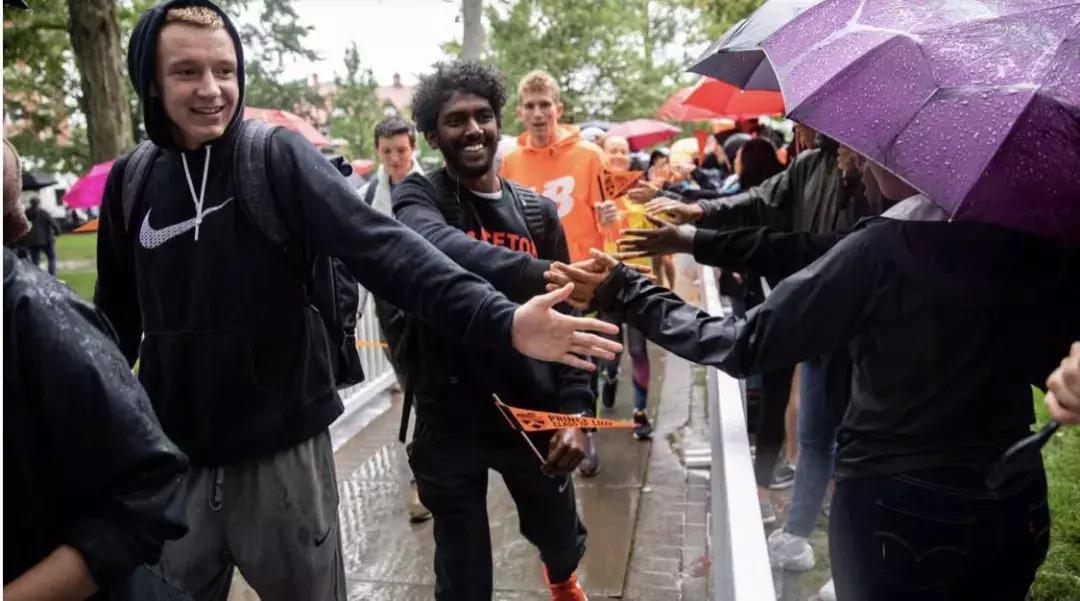 世界再大大不过一颗心,世界再大只要有自己的梦想