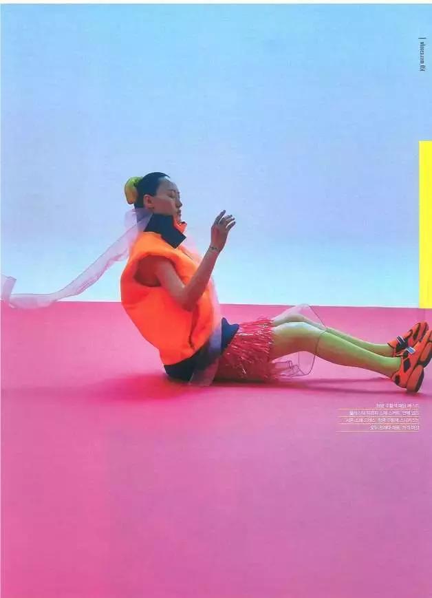 谁说只有优雅女人能穿Prada？现在它早被年轻人抢疯了