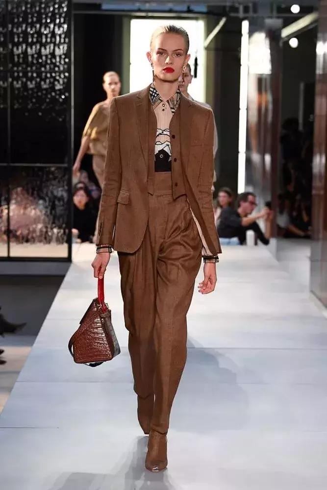 全新burberry风衣,全新burberry飞行夹克