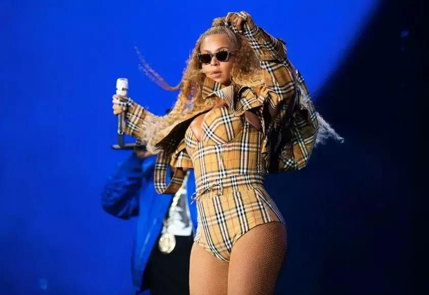 全新burberry风衣,全新burberry飞行夹克