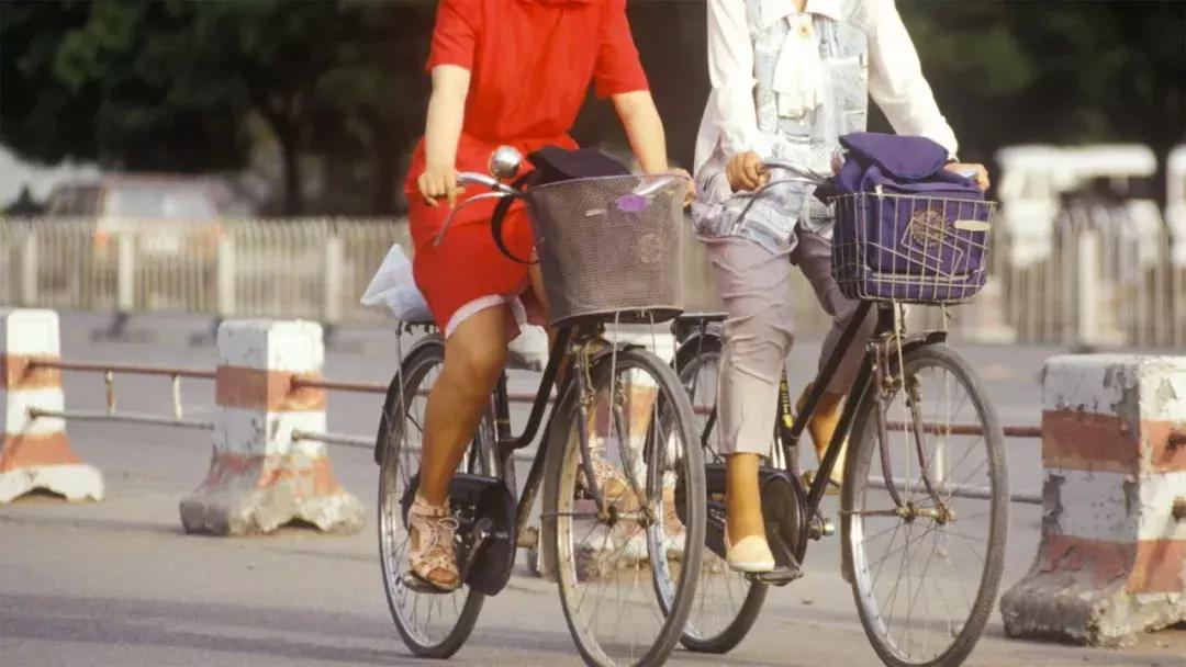 80后女孩,割舌自述:我们是最受压迫的一代