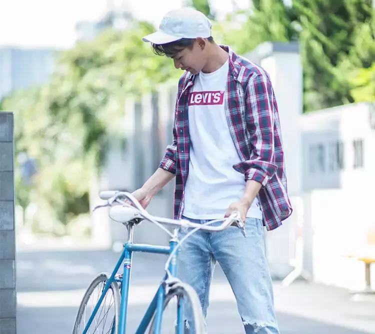 还在为夏日穿搭苦恼吗,还在为怎么穿搭困扰