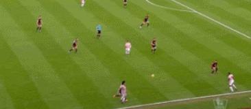 2017年曼联7号,星探穿一身皮衣