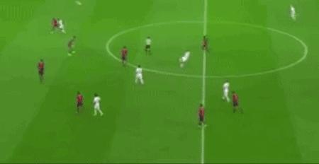 2017年曼联7号,星探穿一身皮衣