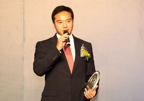 观澜湖集团｜超级富二代兄妹