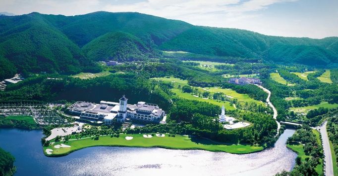 观澜湖集团｜超级富二代兄妹