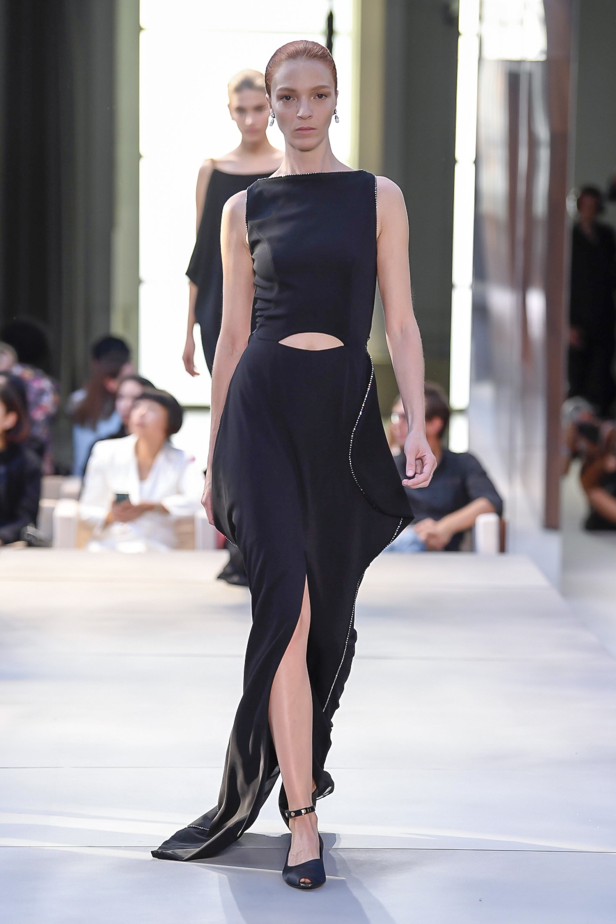 riccardotisci去哪儿了,riccardotisci2019春夏设计款