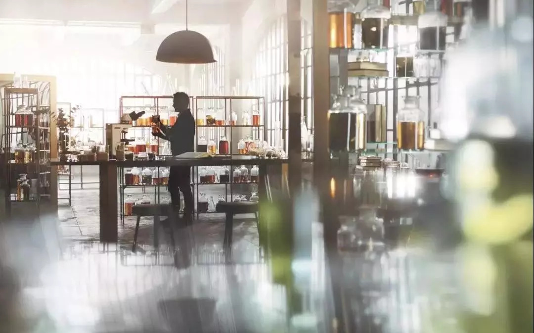 来自巴黎｜微生物美容法则，还你一脸胶原蛋白