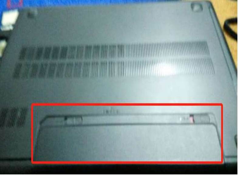 联想笔记本电脑G400电池,联想笔记本电脑的电池在哪个部位