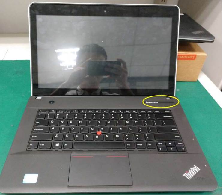 联想笔记本电脑G400电池,联想笔记本电脑的电池在哪个部位