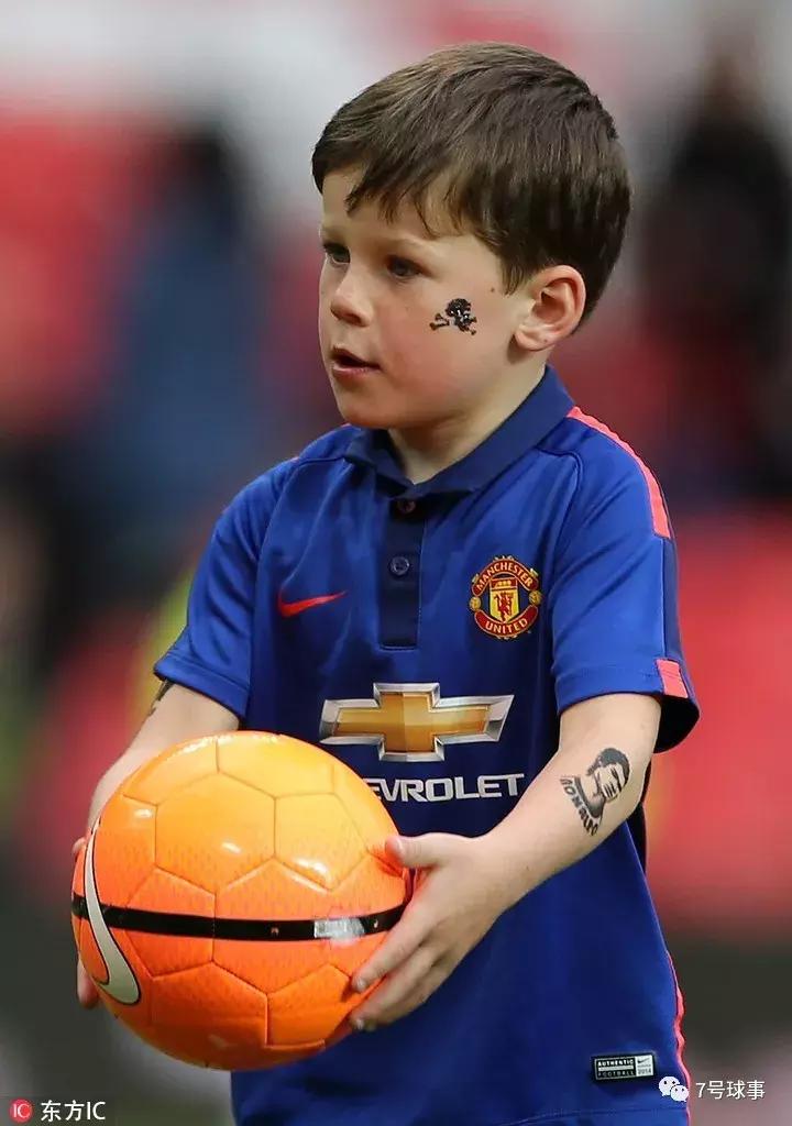 c罗和鲁尼时期的曼联,C罗和鲁尼关系好不好