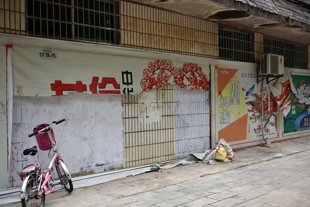 创建文明城市广告牌图文,创建文明城市公益广告竖排