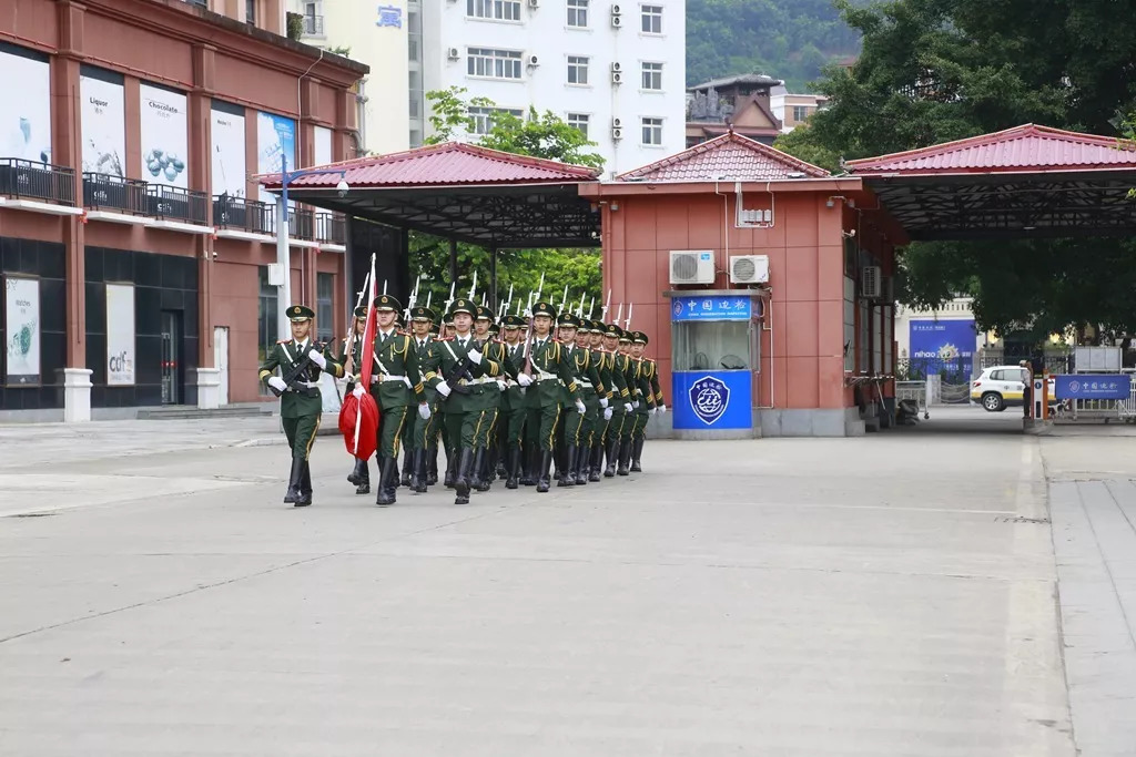 200万人次观看,是什么让网友对云南边境法院热情高涨?