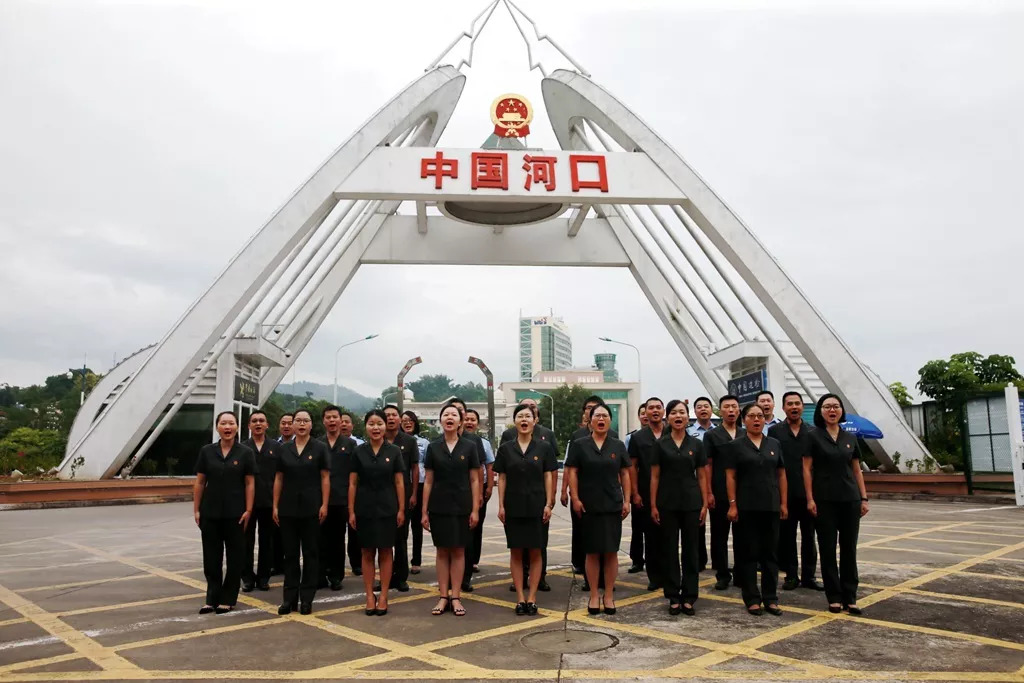 200万人次观看,是什么让网友对云南边境法院热情高涨?