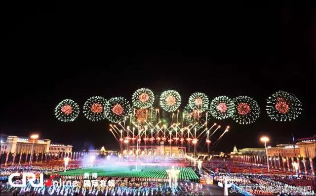 幼儿园儿童手工制作国庆节的图片,利用废品制作国庆节的手工三轮车