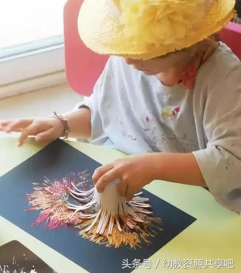 幼儿园儿童手工制作国庆节的图片,利用废品制作国庆节的手工三轮车