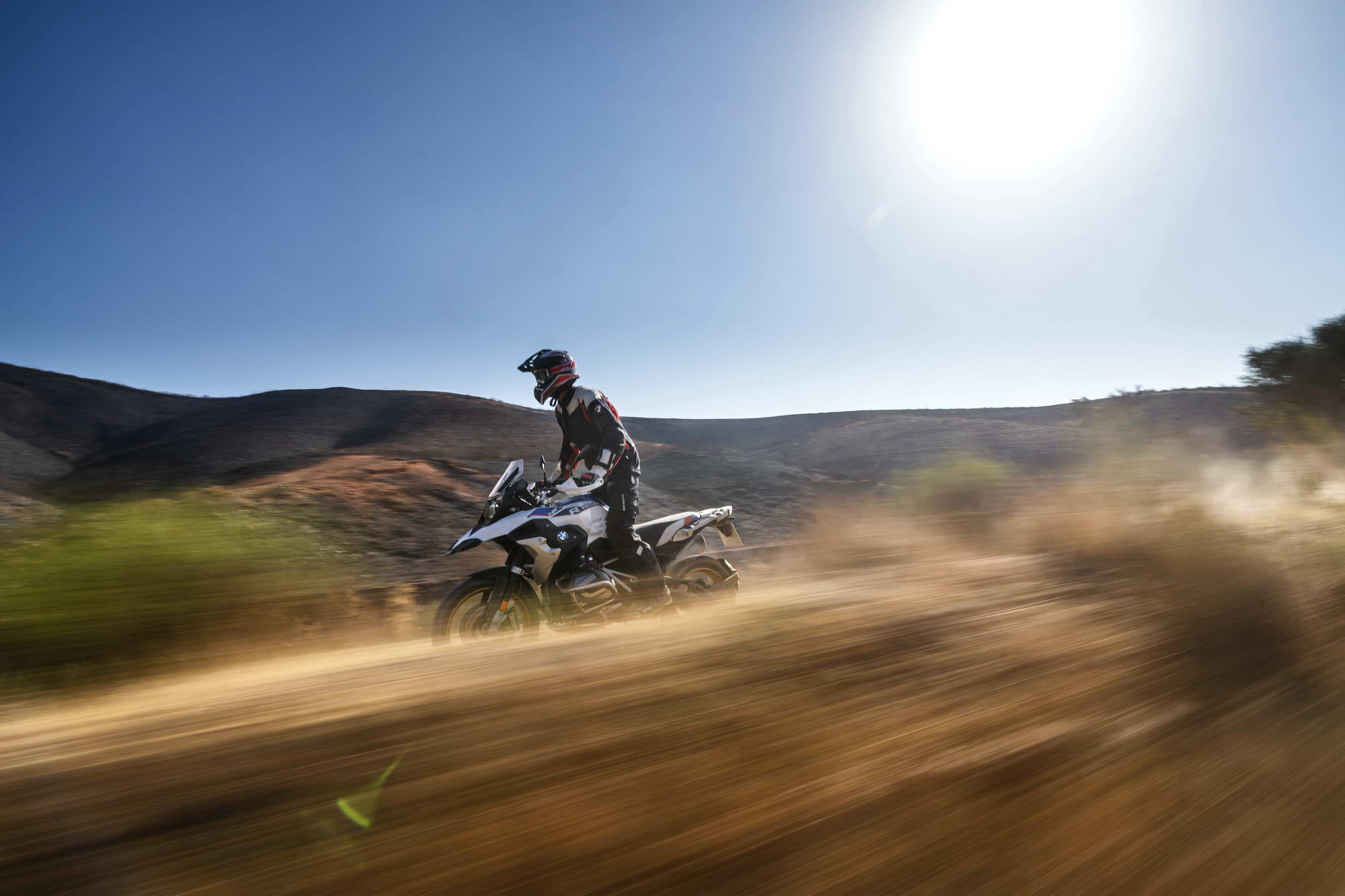 宝马r1250gshp版黑色款,高清宝马r1250gs壁纸