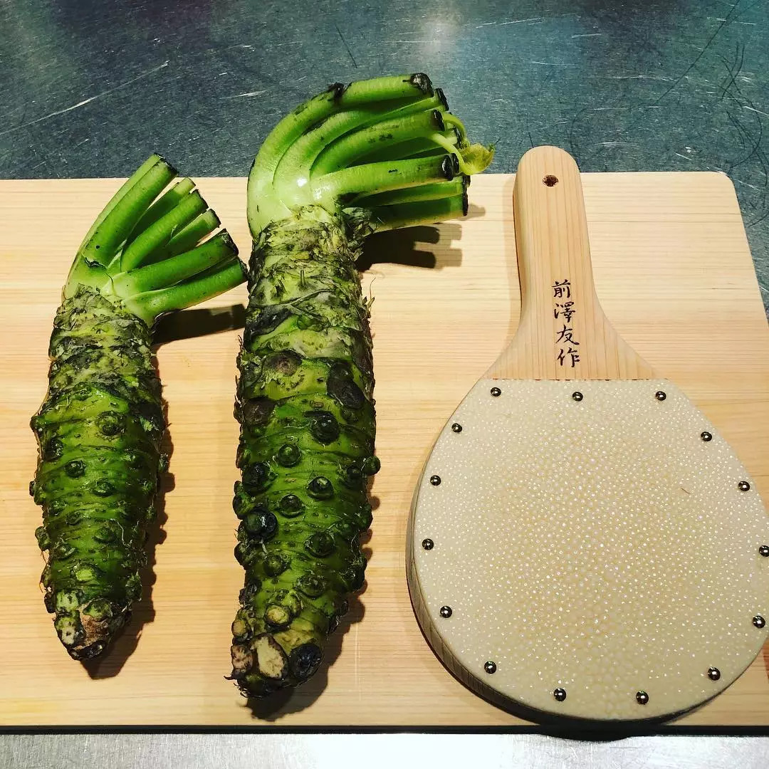 亿万富豪身价159亿,亿万富豪花10个亿