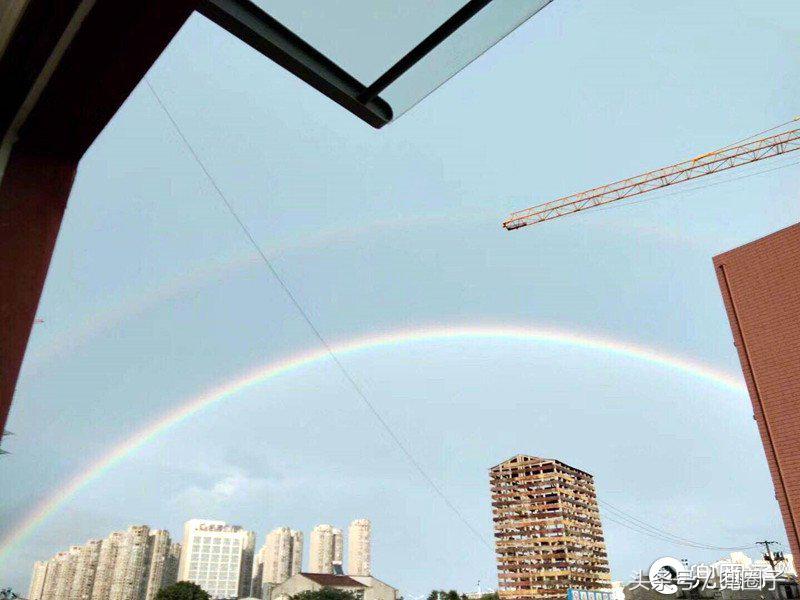今天的双彩虹,昨天广福路上的双彩虹
