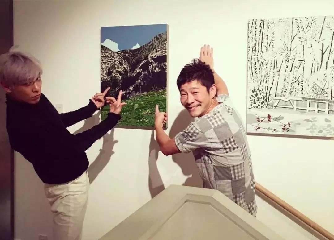 土豪界的泥石流,他花17亿成世界首位坐私人火箭环游月球的人……