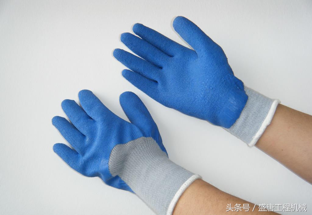 挖掘机清洗也有讲究，老司机示范正确清洗方法