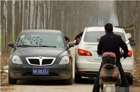 窄路会车凭感觉还是看点,窄路会车如何通过用车小知识