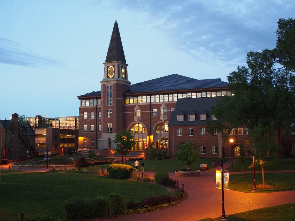 涓逛經澶у,缇庡浗涓逛經澶у