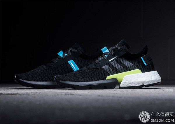 人潮汹涌穿衣打扮有多重要,哪款旅游鞋又百搭又好穿