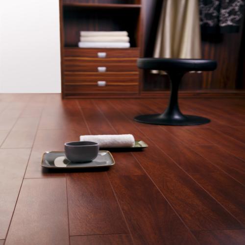 新房装修哪个地板好些呢,新房装修地板有几种材料