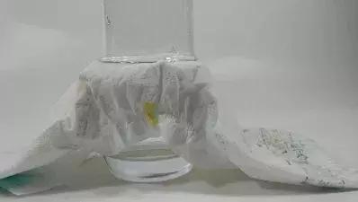 大王光羽纸尿裤真假鉴别,皇室纸尿裤怎么看真假