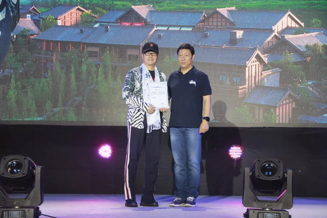 为什么全国只有这家企业的唱歌比赛能直通好声音？