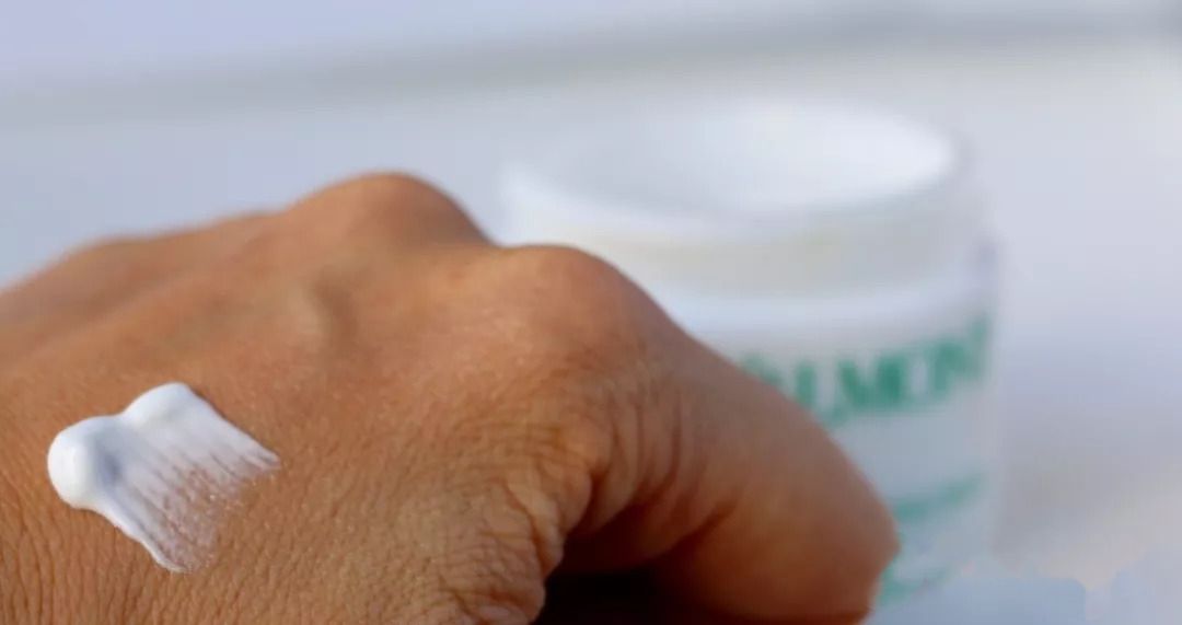 黄金鱼子奢养套装护肤品,黄金鱼子酱护肤品怎么样