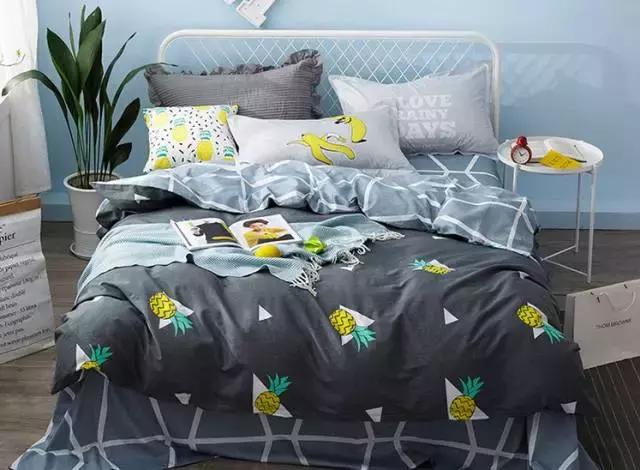 下铺的兄弟睡觉打呼噜上铺怎么办,下铺的兄弟