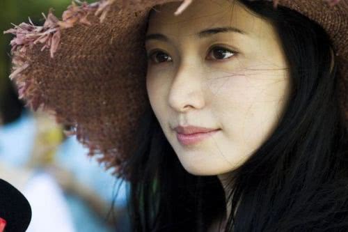 宁静光头奇葩造型,光头宁静