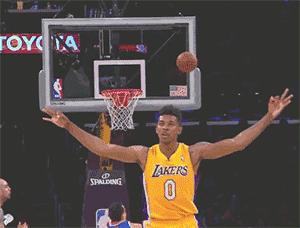 你看了一轮“假”的欧冠：C罗致敬邓肯，阿森西奥模仿尼克·杨