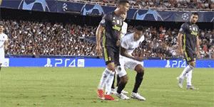 你看了一轮“假”的欧冠：C罗致敬邓肯，阿森西奥模仿尼克·杨