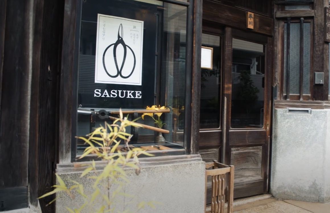 这家小店制作的剪刀22万元一把!你猜是用来干嘛的?