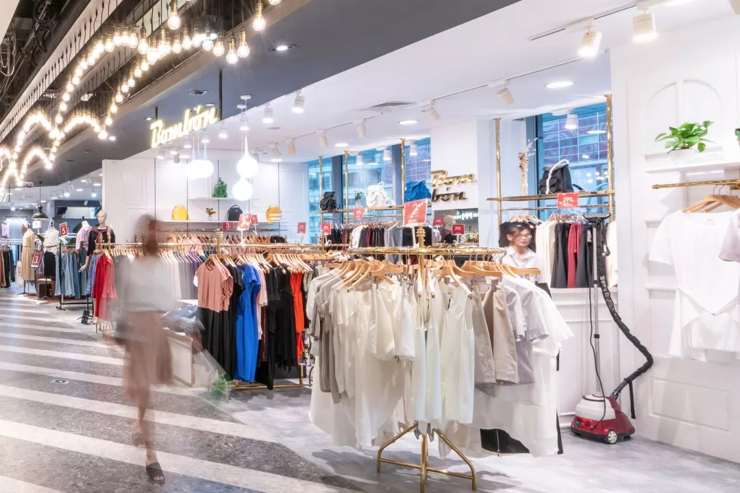 魔都上海奥特莱斯,上海魔都奥特莱斯广场